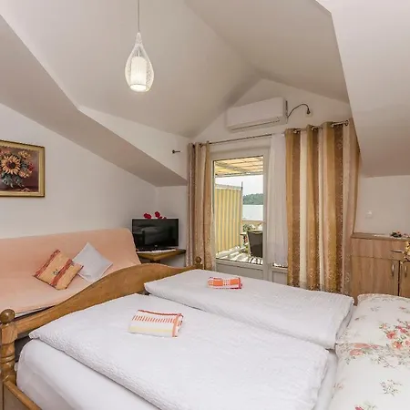 Apartment Ivanka On The *