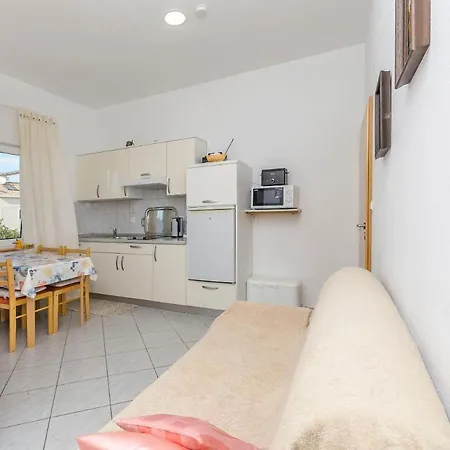 Ivanka On The Lejlighed *