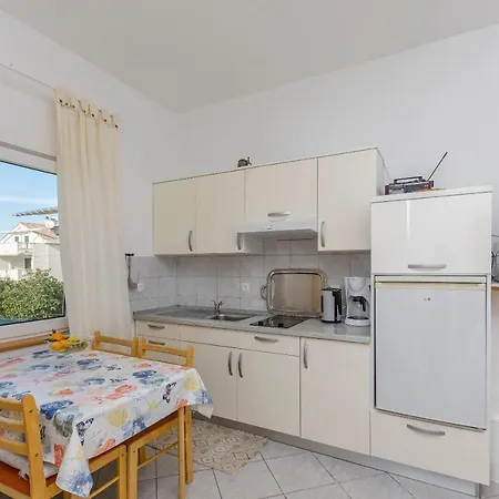 Ivanka On The דירה *