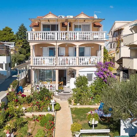 Apartment Ivanka On The Vodice