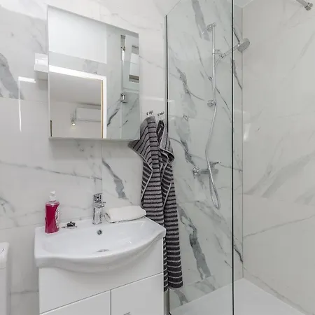 Ivanka On The Apartmán Vodice