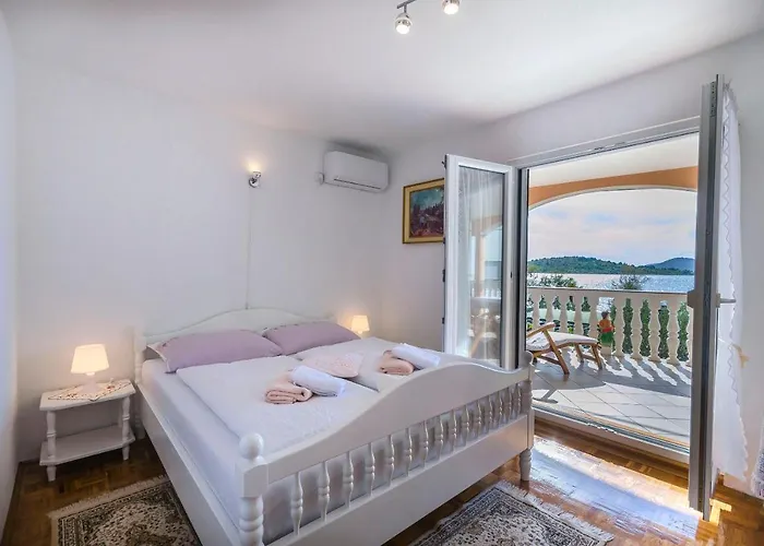 Apartment Ivanka On The Vodice