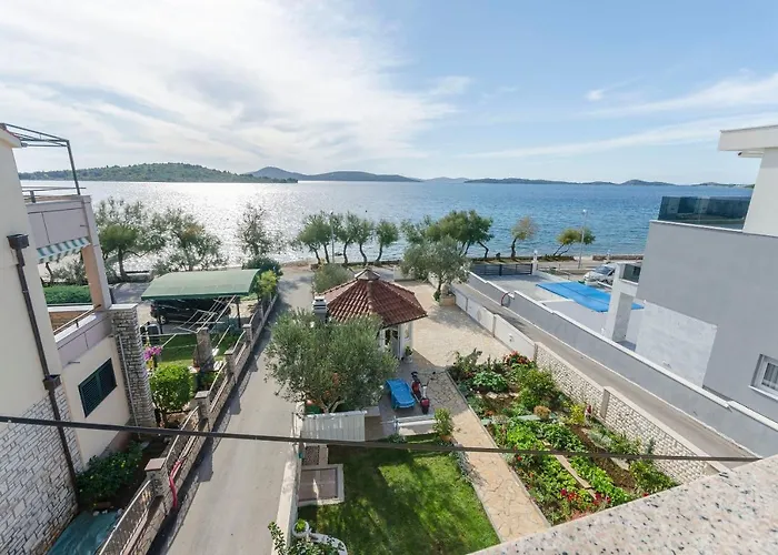 Ivanka On The Apartment