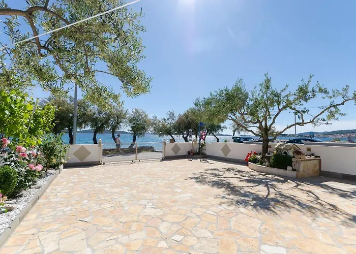 Ivanka On The Lägenhet *