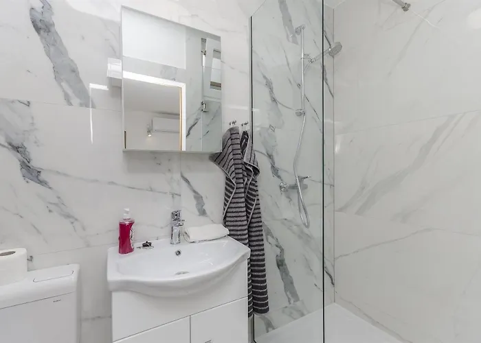 Ivanka On The Lägenhet Vodice